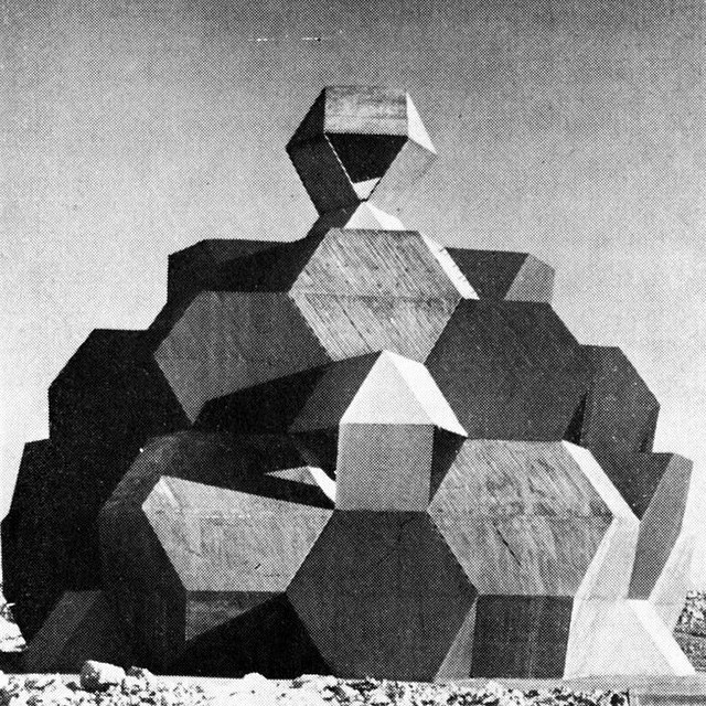 'Sinagoga del Desierto del Negev' designed by Zvi Hecker and Alfred Neumann, 1966 to 1969.