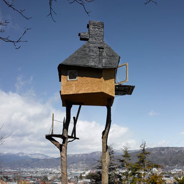 'Takasugi-an' tea house designed by Terunobu Fujimori, 2004