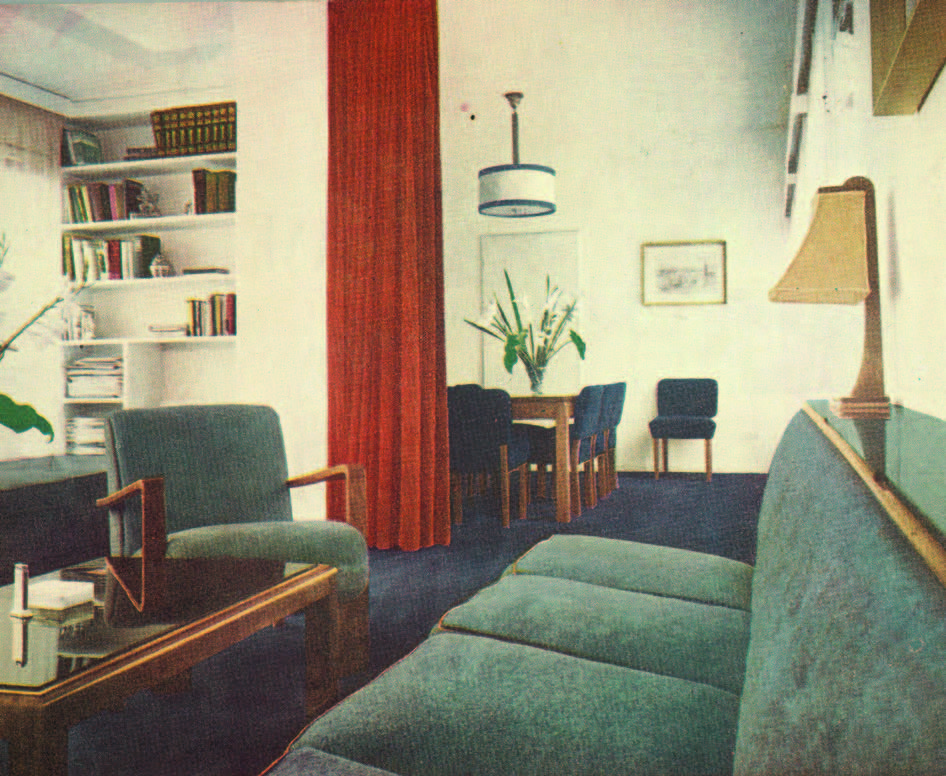 Hugo Stossel’s 1948 design for Mr and Mrs Eisner, in Warrawee, included extensive built-in furniture to maximise space in the house’s compact plan. The colourful interior was featured in Australian House & Garden in 1951. Photographer unknown. Australian House and Garden, April 1951, © Bauer Media Pty Limited / Australian House & Garden.